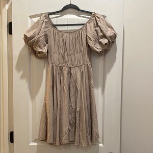 Elegant Beige Puff Sleeve Dress